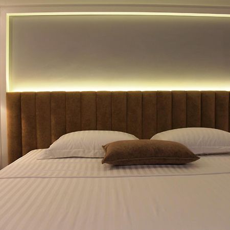 Premium Beach Hotel Golem  Esterno foto