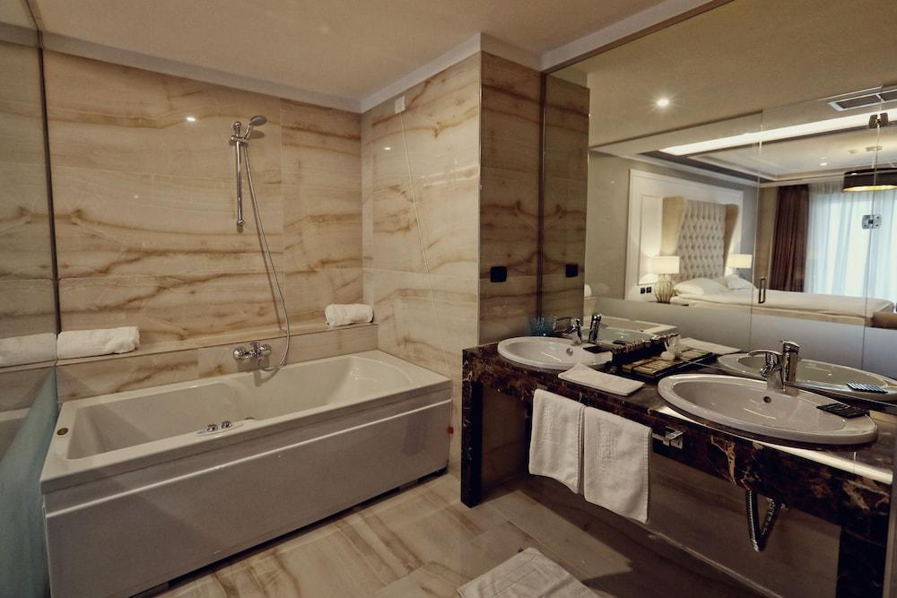 Premium Beach Hotel Golem  Esterno foto