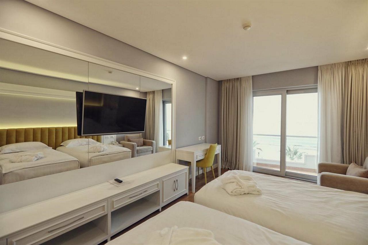 Premium Beach Hotel Golem  Esterno foto